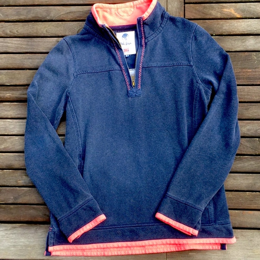 FatFace Airlie Sweatshirt! Like new! Size 4. Navy with pink detail.